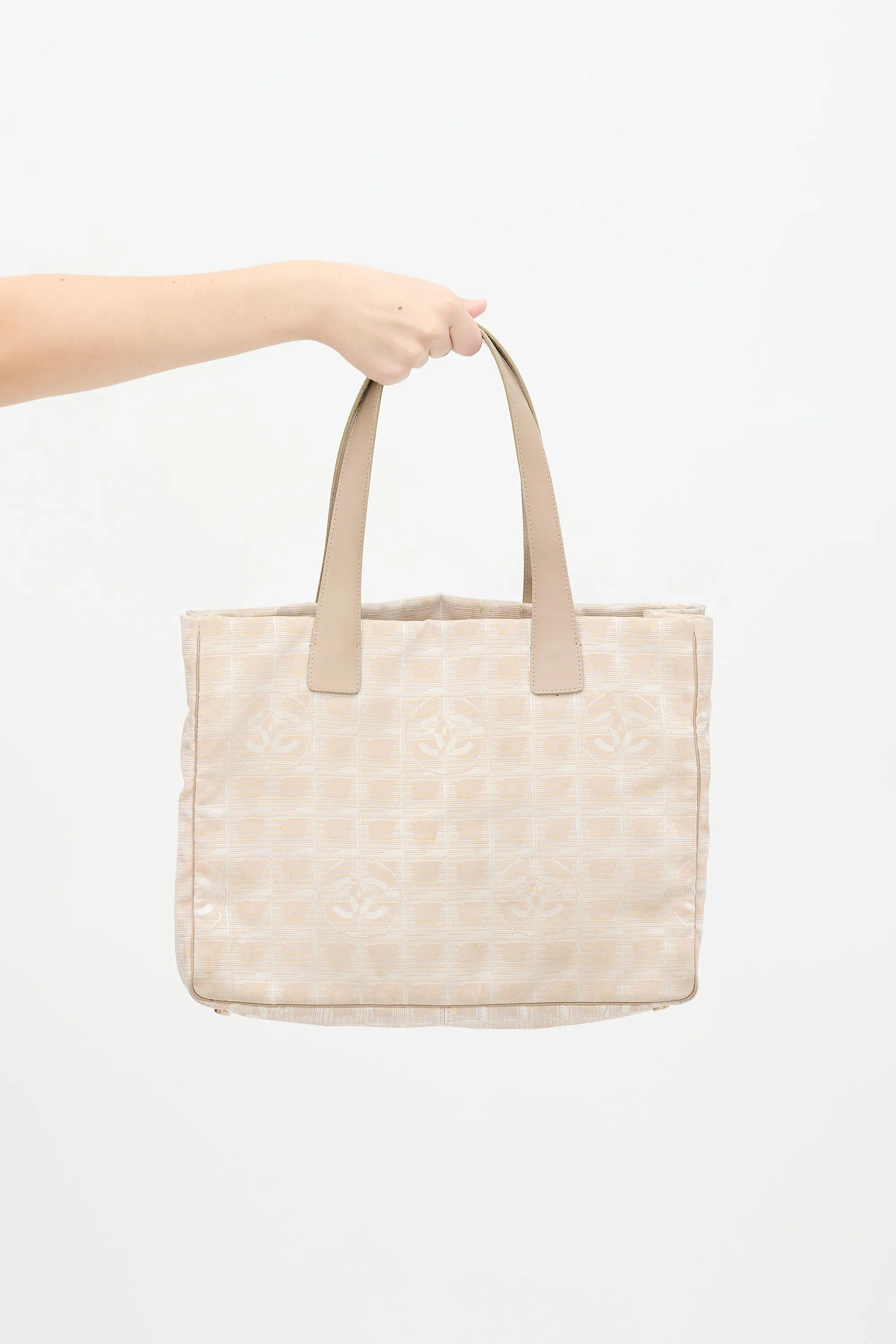 2004 Beige Travel Ligne Tote Bag