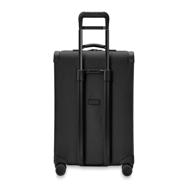 Briggs & Riley | Baseline | Medium Expandable Spinner