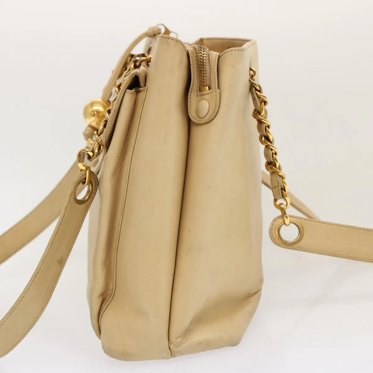 CHANEL Chain Tote Bag Leather Beige CC Auth 69975A