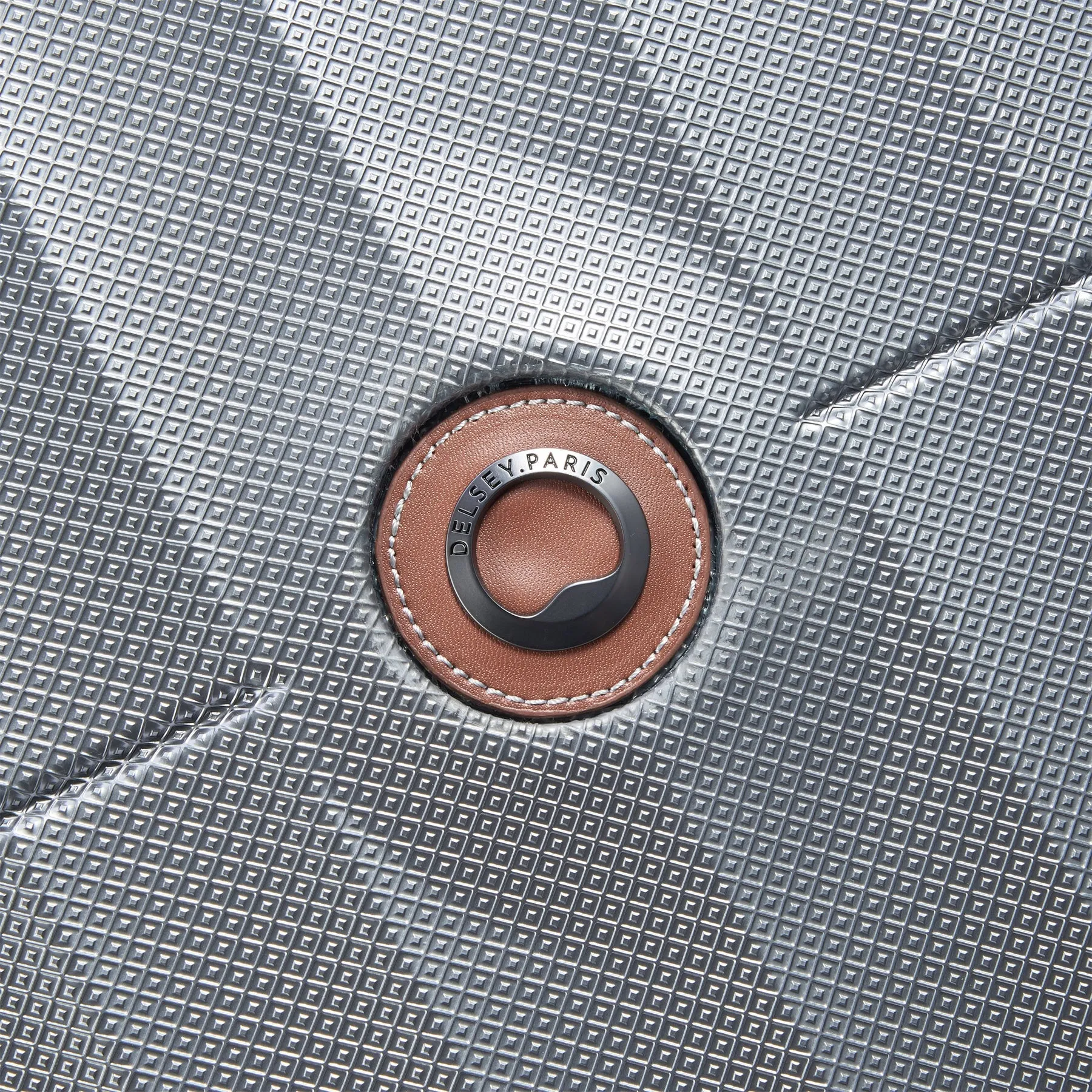 Delsey St Tropez Medium Checked Expandable Spinner