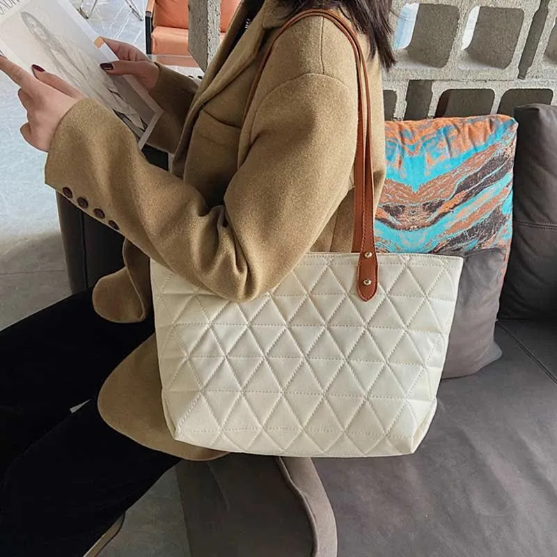 Large Capacity Tote Bags Quilted Leather Shoulder Bag Ladies Handbag