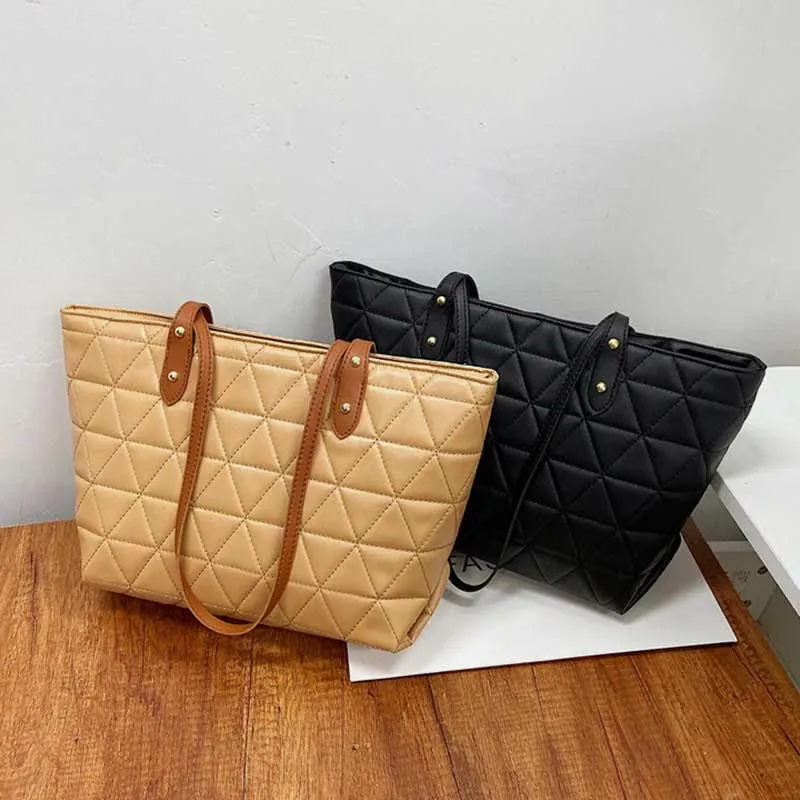 Large Capacity Tote Bags Quilted Leather Shoulder Bag Ladies Handbag