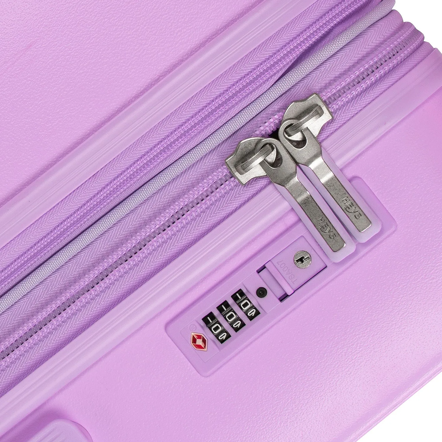 Pastel 21" Carry-on | Lightweight Luggage