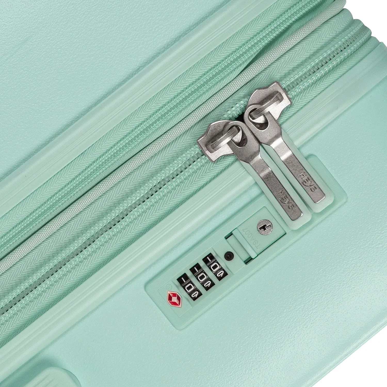 Pastel 21" Carry-on | Lightweight Luggage