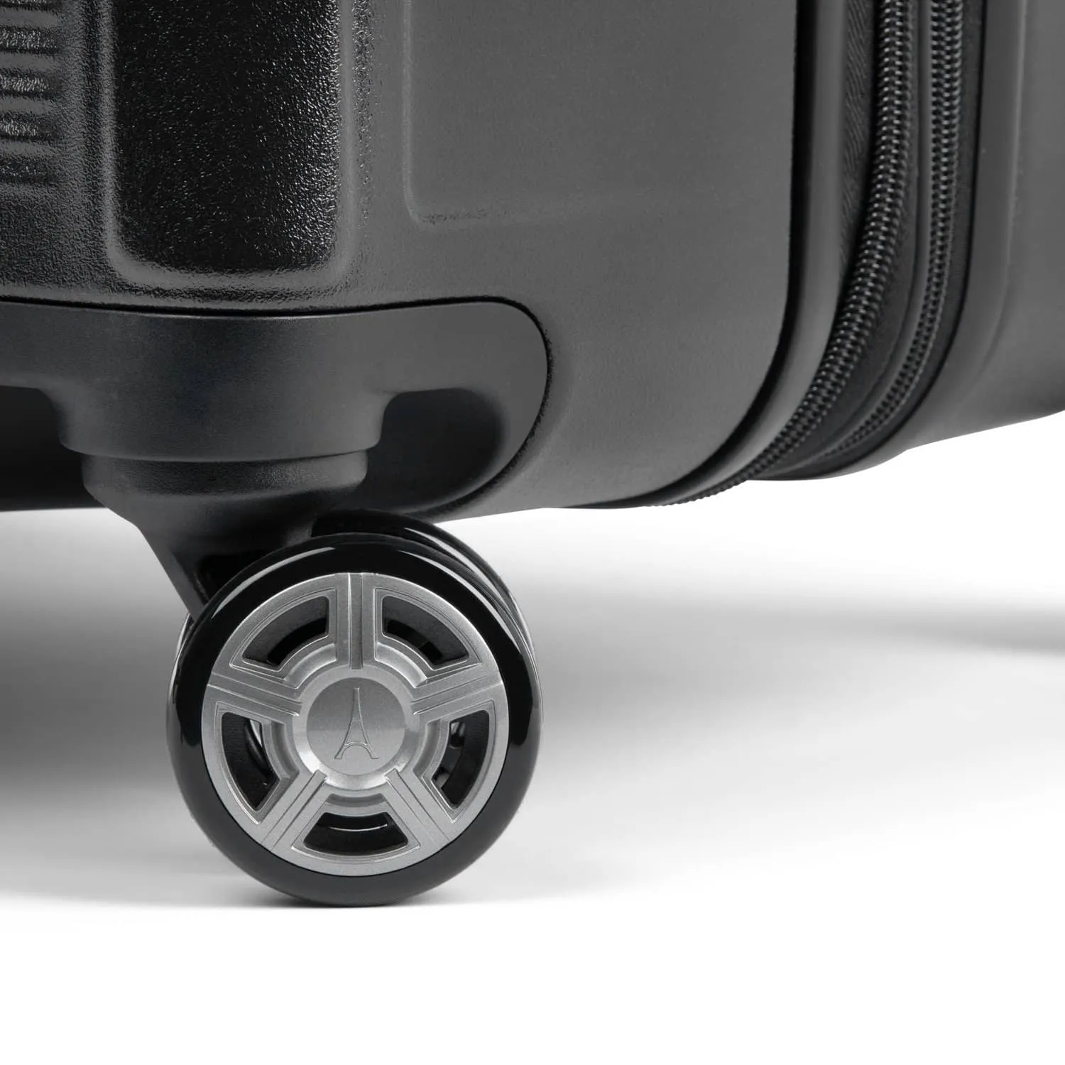 Platinum® Elite Medium Check-In Hardside Spinner