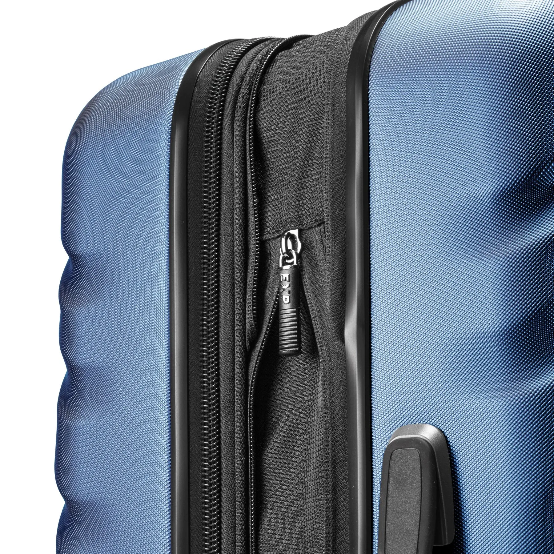 Ricardo Beverly Hills Mojave Medium Spinner Luggage
