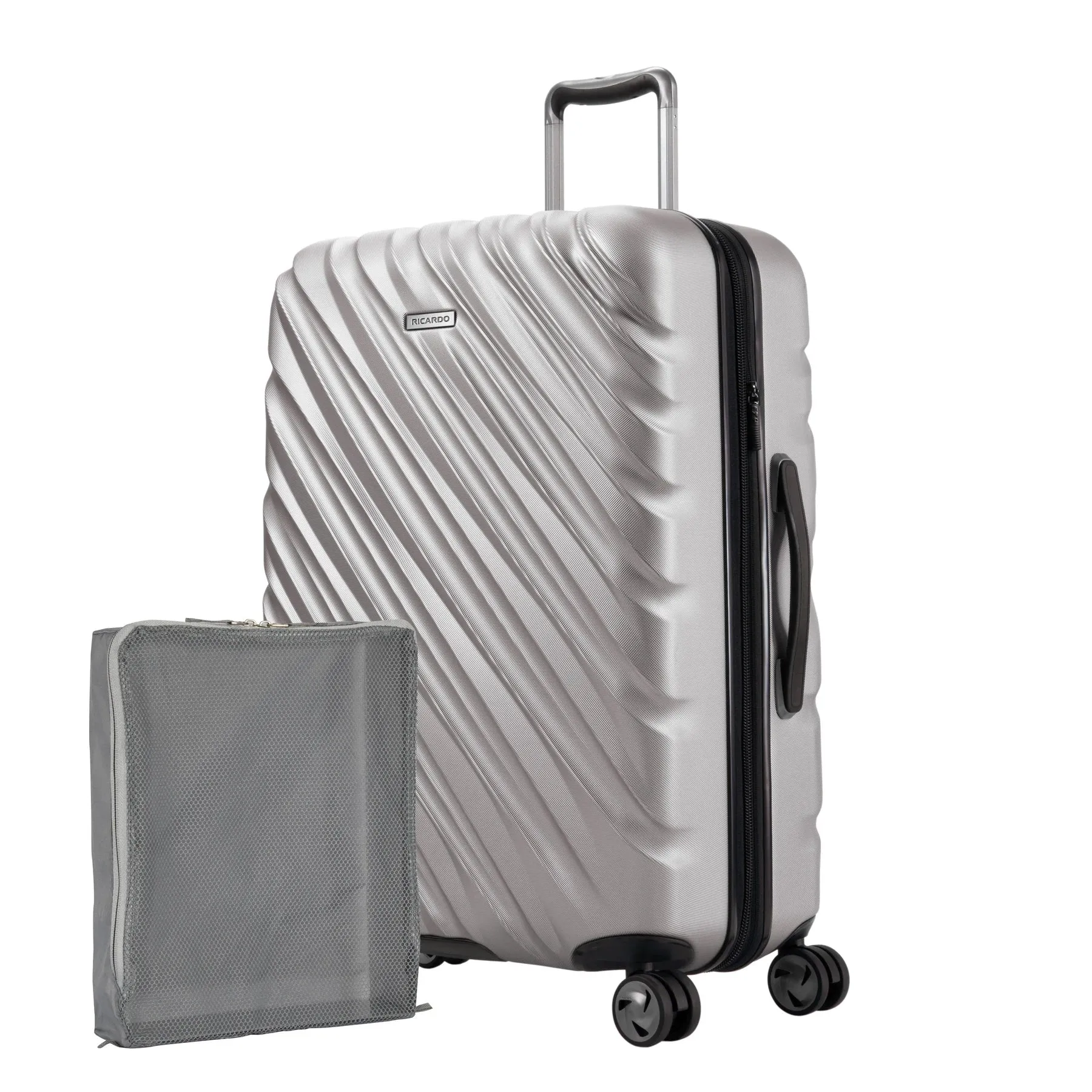 Ricardo Beverly Hills Mojave Medium Spinner Luggage
