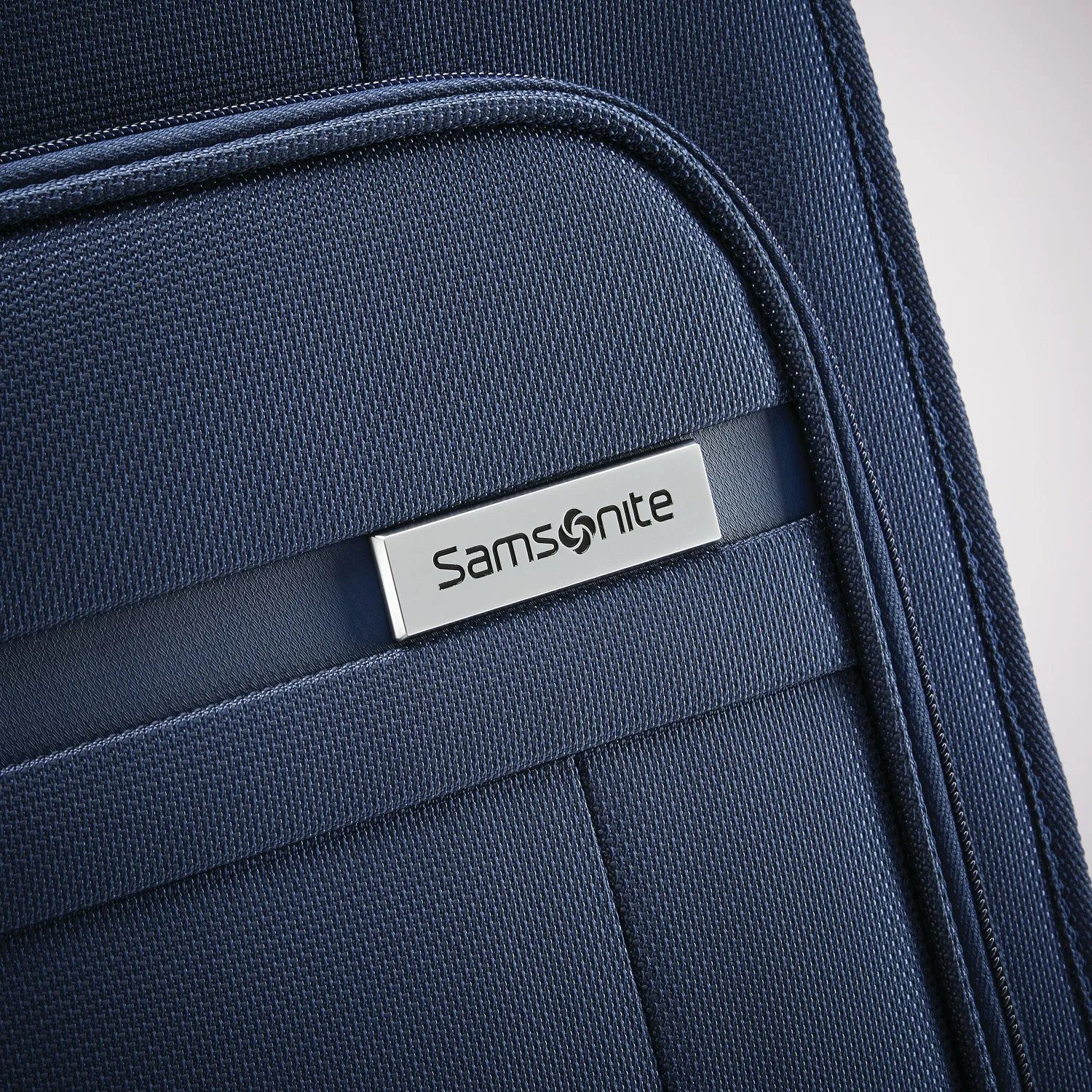 Samsonite Insignis Carry-On Expandable Spinner