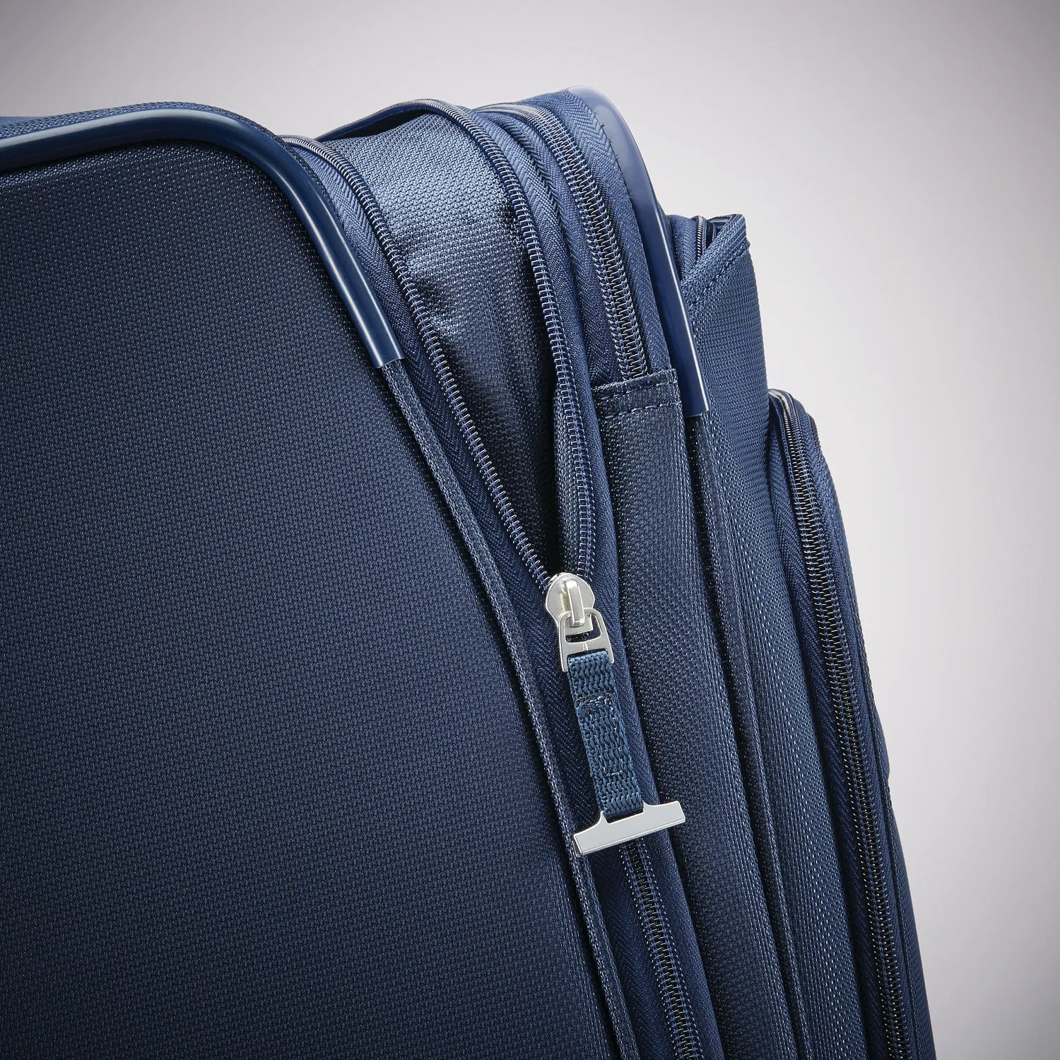 Samsonite Insignis Carry-On Expandable Spinner