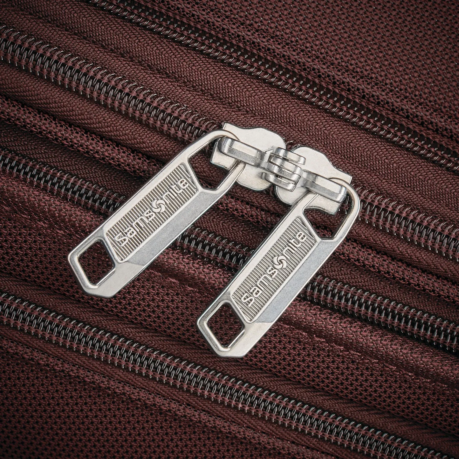 Samsonite Insignis Carry-On Expandable Spinner