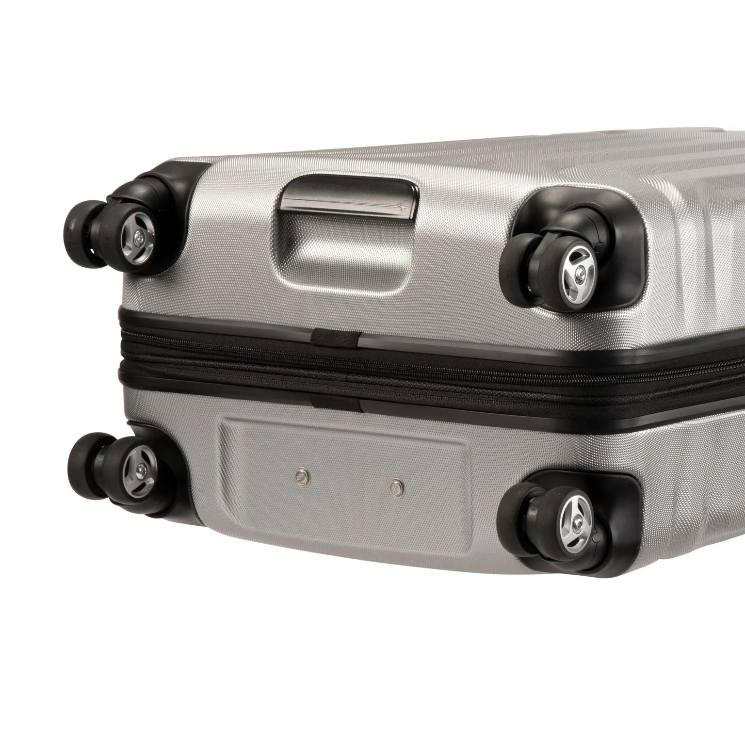 Skyway Nimbus 4.0 Medium Expandable Spinner Luggage
