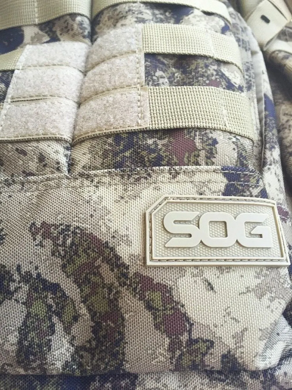 SOG Ninja Tactical Daypack Backpack Desert Camo Molle