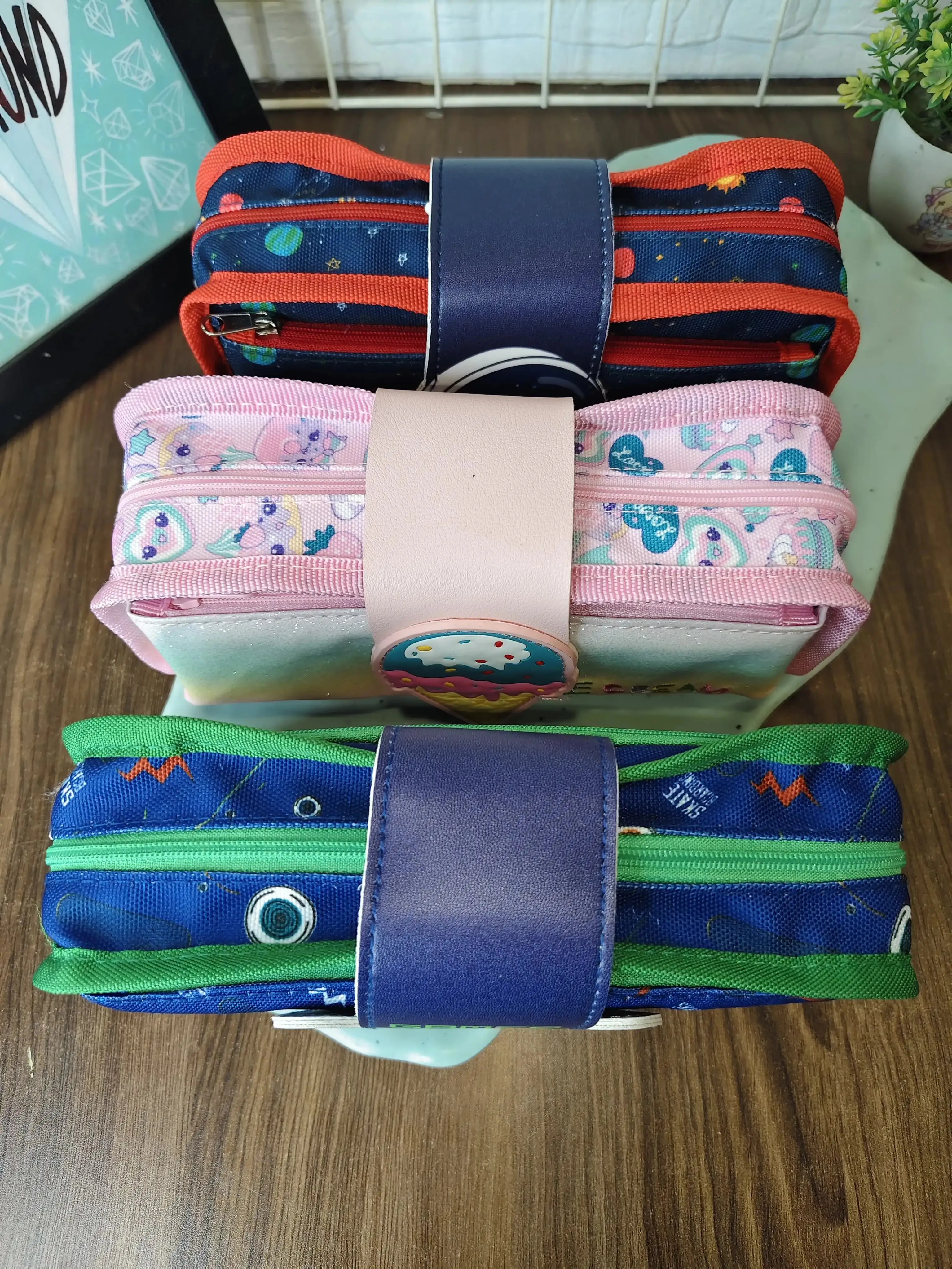 Stationery pouches