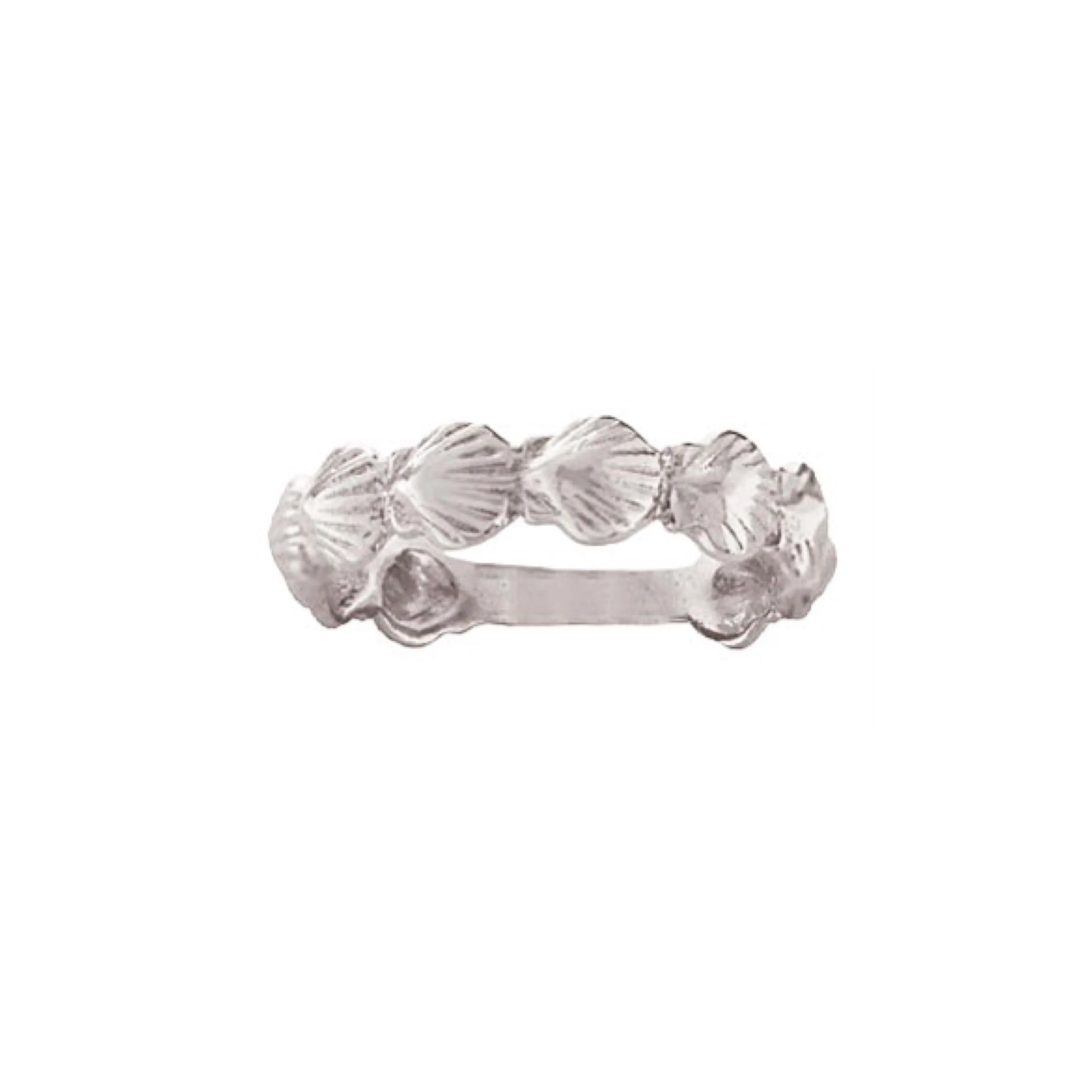 Tiny Scallop Shell Band Ring