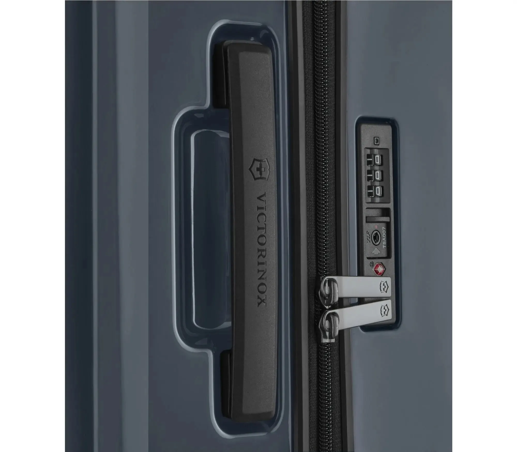 Victorinox Airox Large Hardside Case